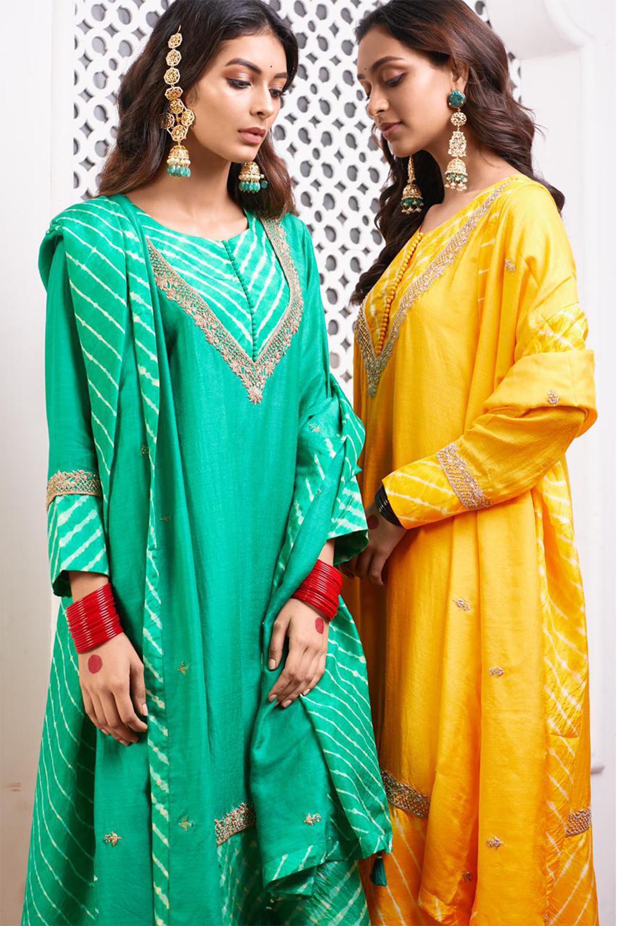 SAAZ Embroidered suit set with Leheria in geometrical patterns