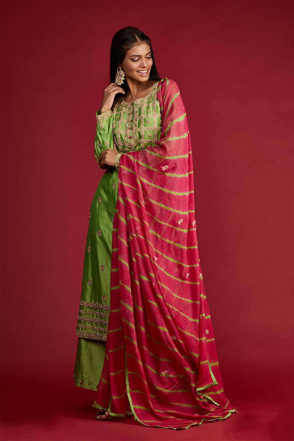 Straight kurta set with leheriya dupatta