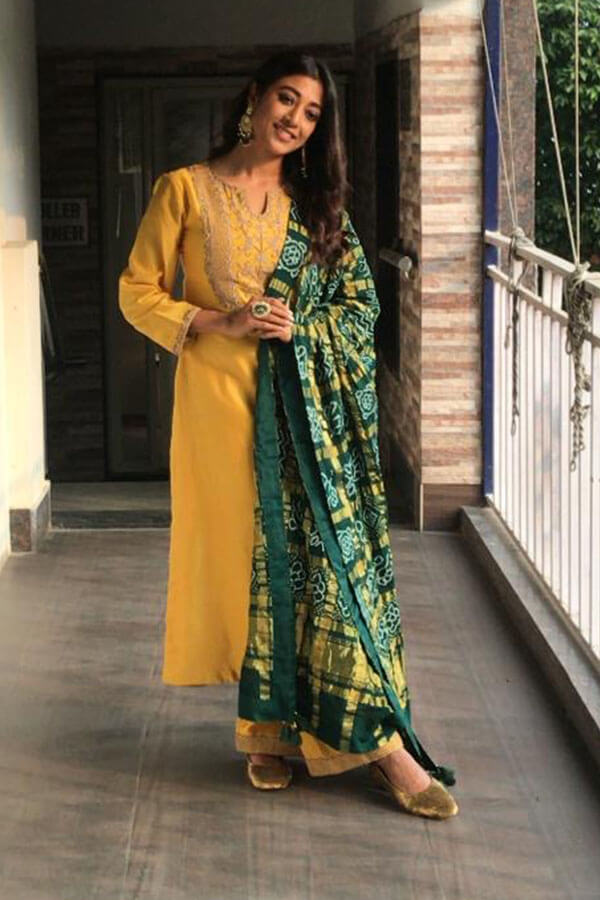 Embroidered Kurta Set With Gharchola Dupatta