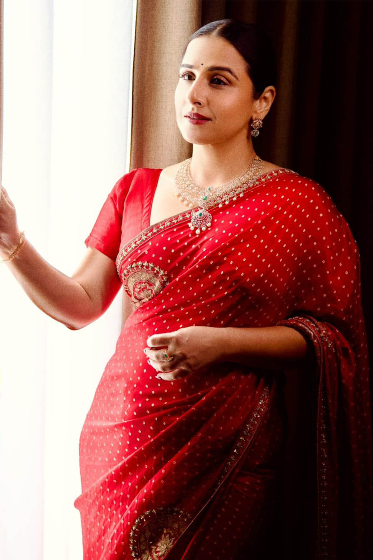 Bandhni mandala lotus saree