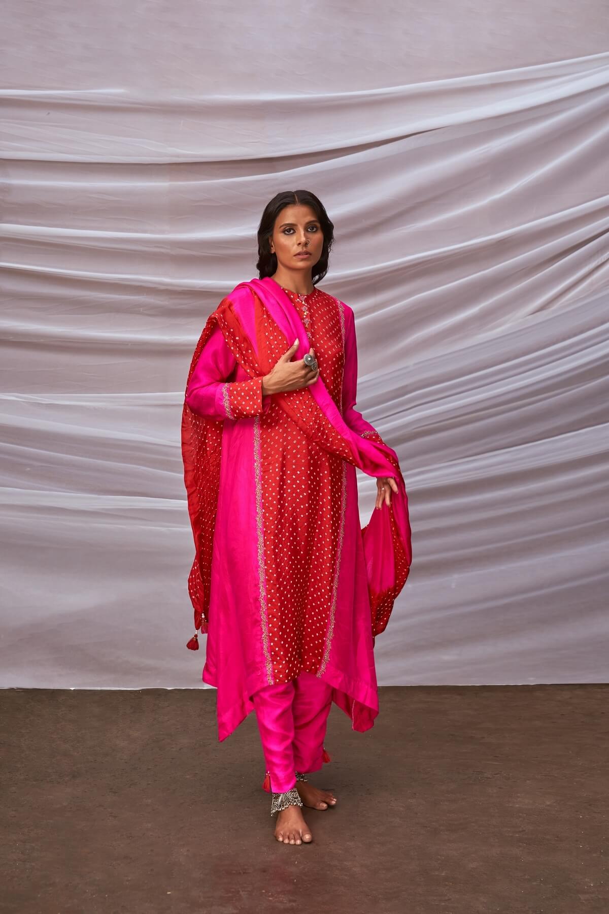 Tie & Dye Bandhani Panelled Kurta Set With Zari Work