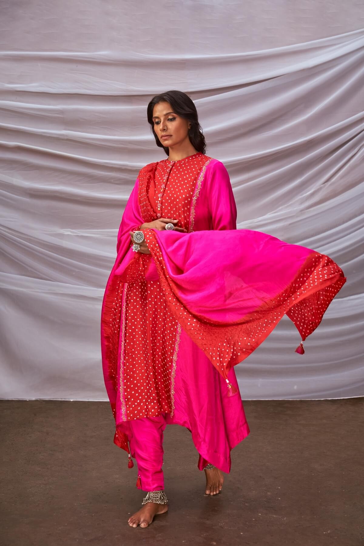 Tie & Dye Bandhani Panelled Kurta Set With Zari Work
