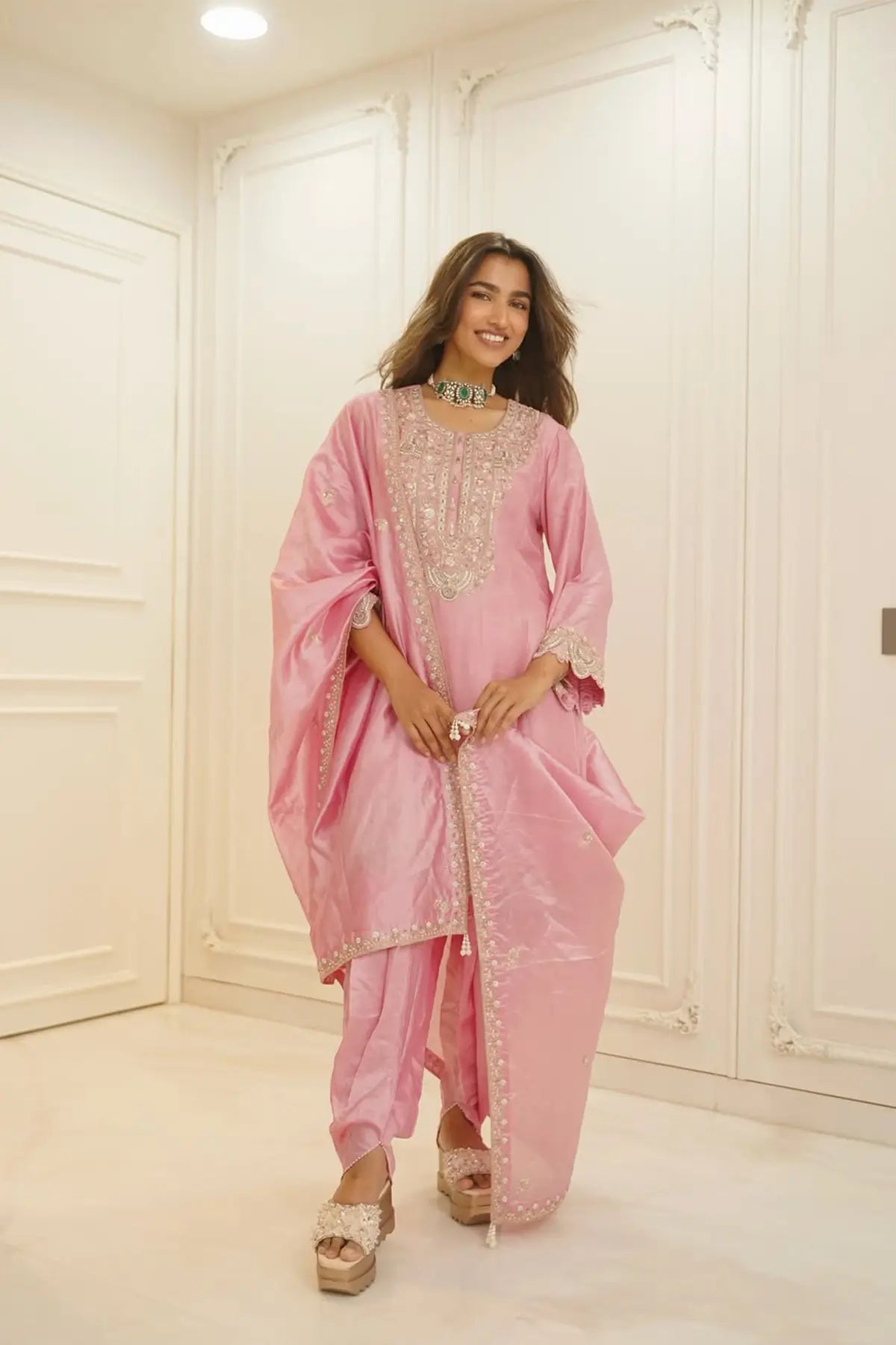Gulabi Suit