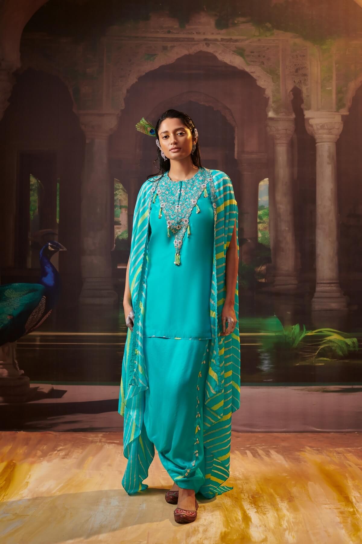 Leheriya Cape Set With Kurta And Dhoti Skirt