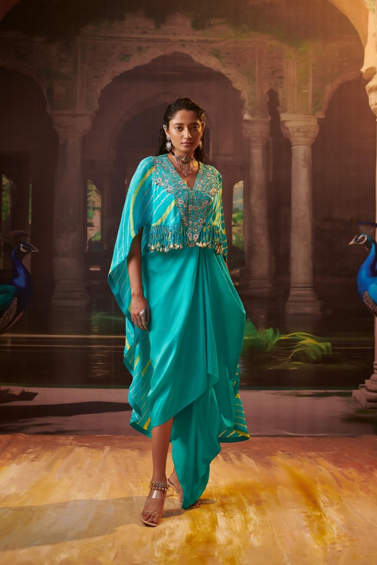 Leheriya Trail Cape Set With Blouse And Drapeskirt